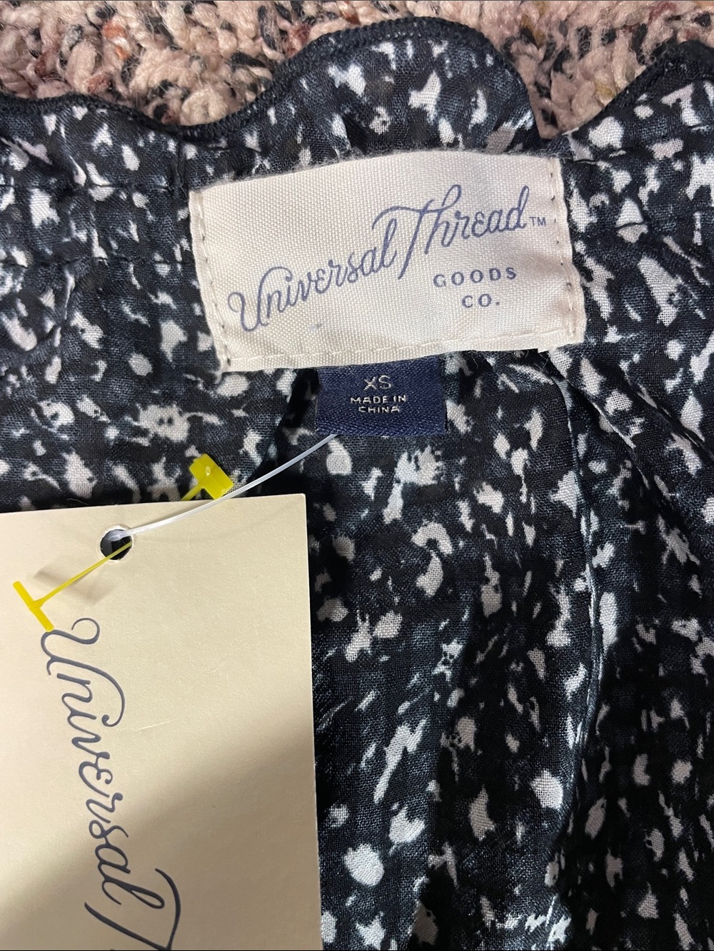 Universal Thread Peasant Bohemian Black & White Printed Peplum Long-Sleeve Top - Picture 5 of 6